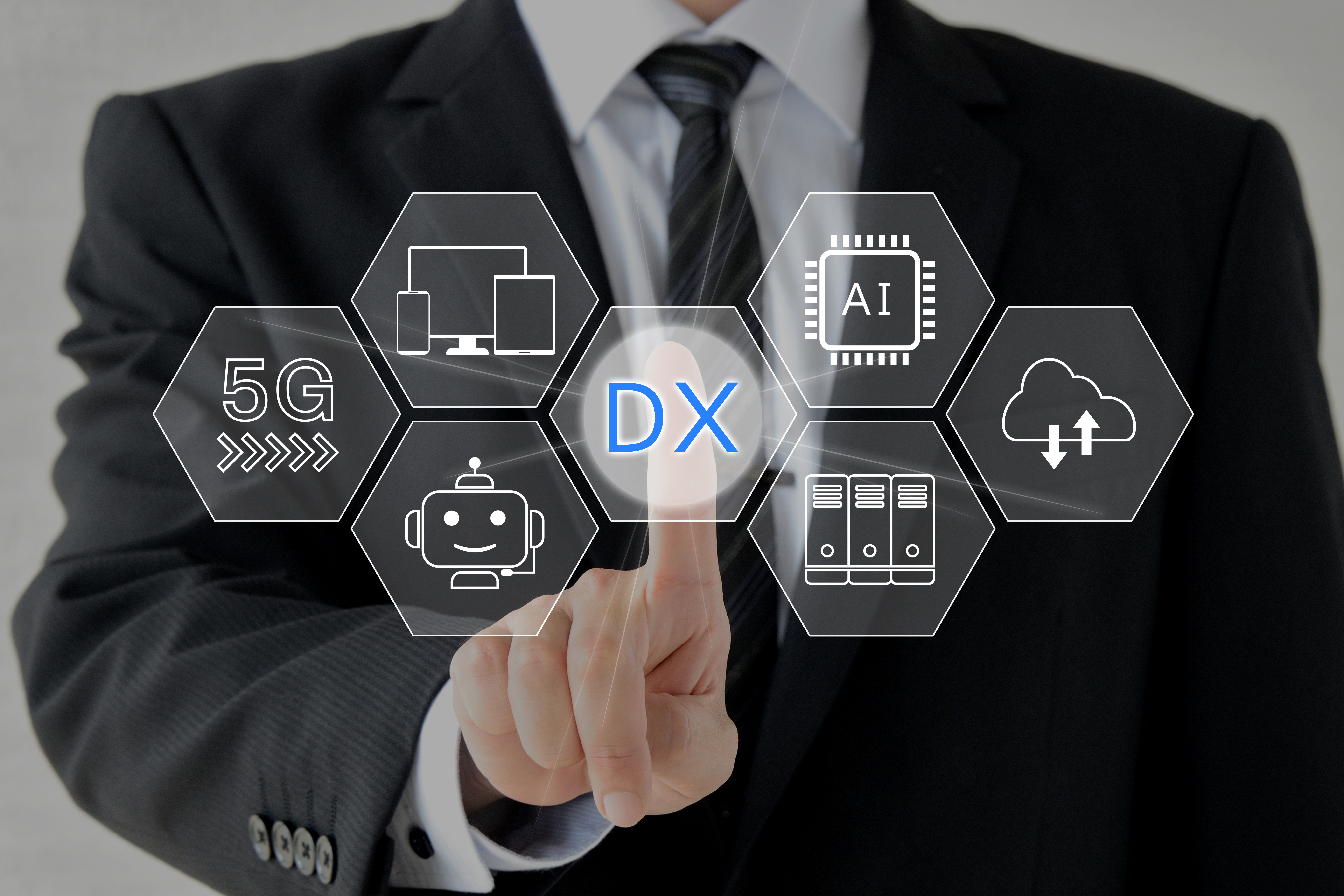 DXソリューションとは？種類と事例でわかりやすく解説
