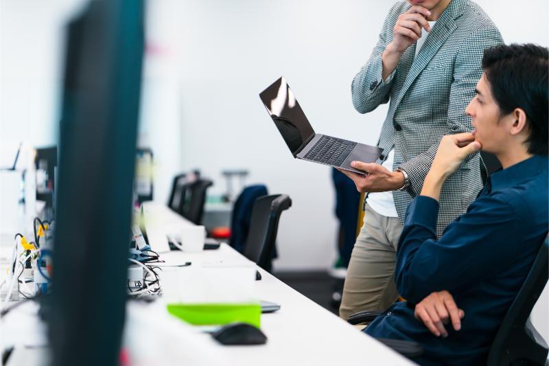 システム開発は外注すべき？メリットデメリット、おすすめの外注先も解説