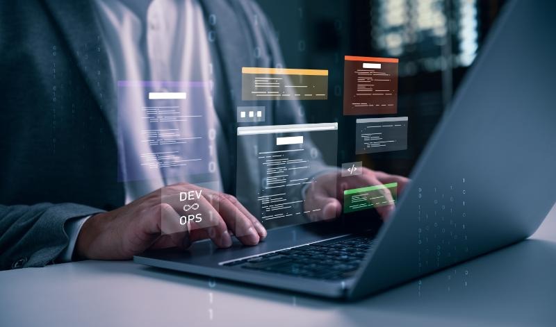 自社アプリを開発すると顧客体験はどう変わる？メリットや開発方法を解説